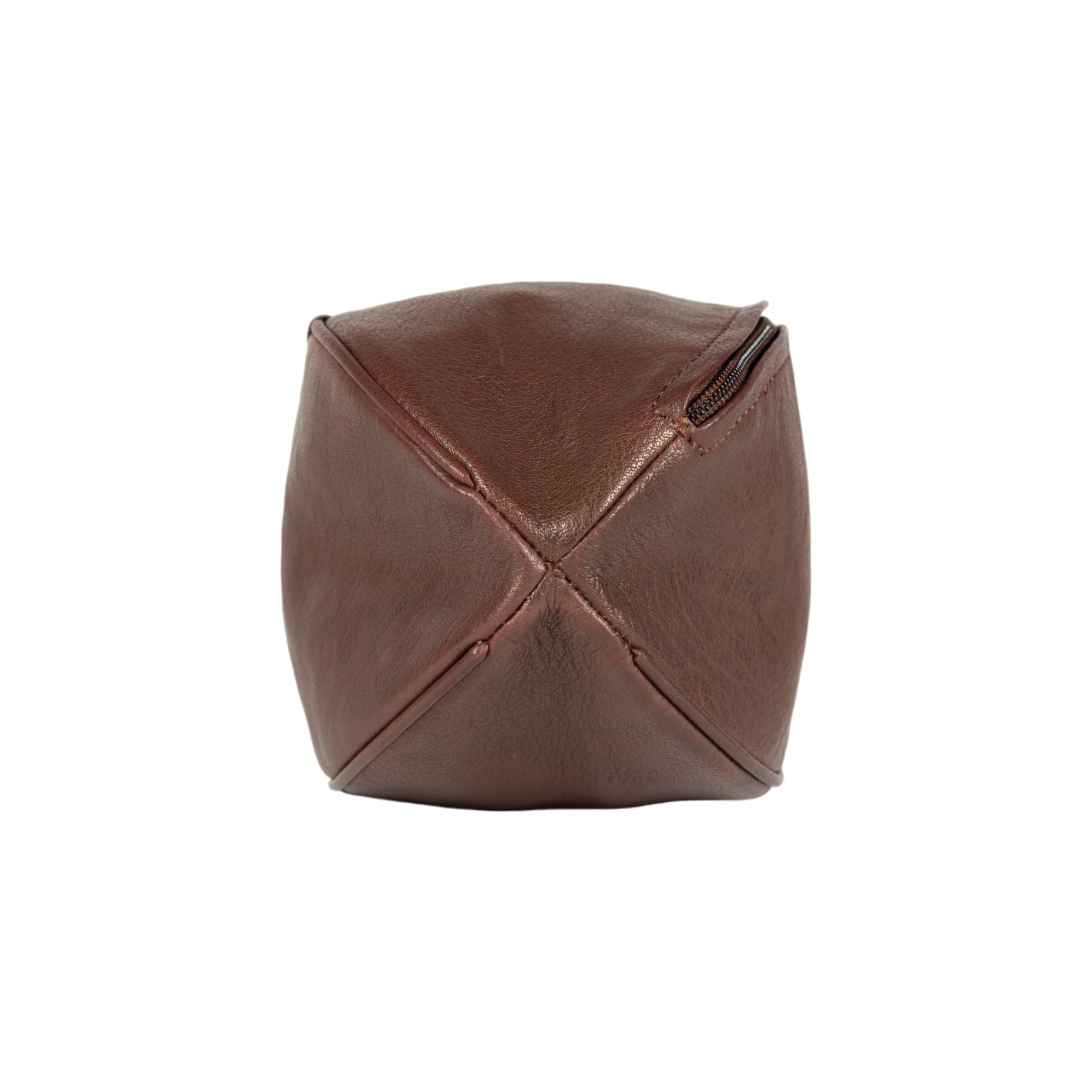 K0011BB | Beauty Case "Rugby Ball" Genuine Leather - Color: Dark Brown - Elastic inside bottle holder - Zipper closure - Dimensions: 35 x 14 x 14 cm- Packaging: Tnt bag