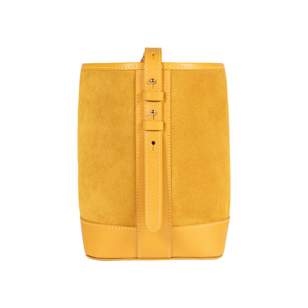 RB1031AR | BRENDA Genuine Leather Women's Bucket Bag Made in Italy. Shiny Gold metal hardware - Mustard color - Dimensions: cm 25 x 23.5 x 17